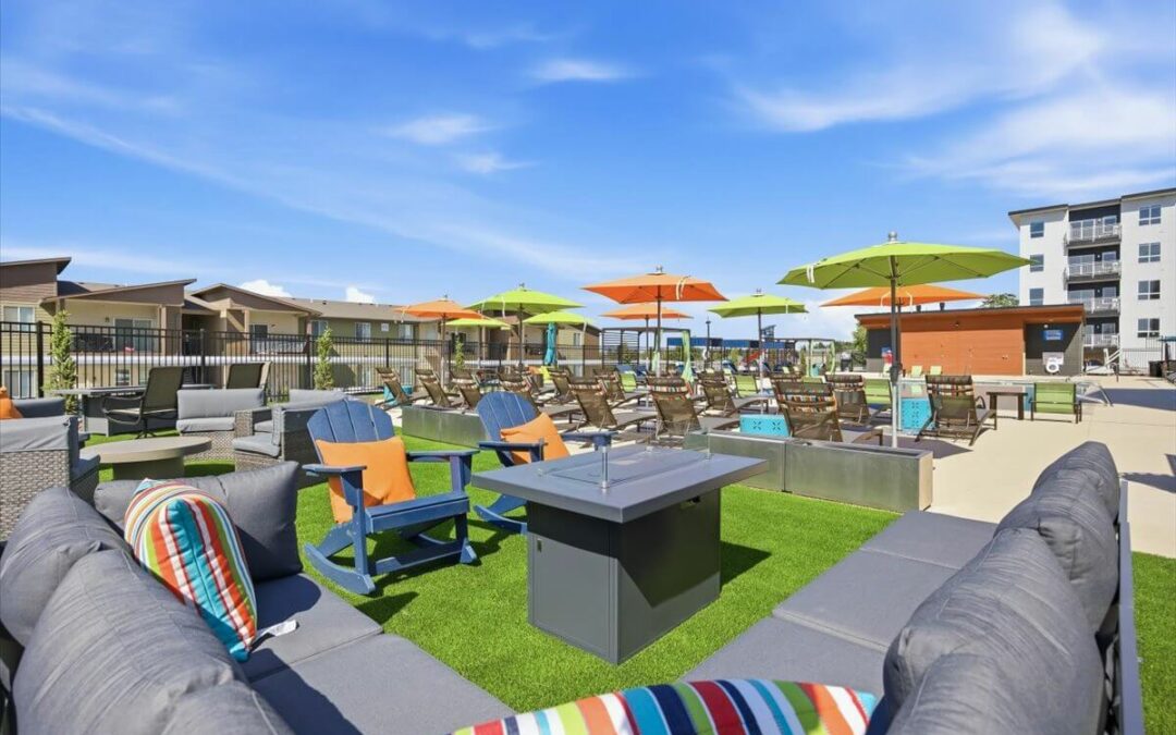 Club 10 Resort Pool